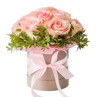 25 pink roses in a hatbox | Flower Delivery Reutov